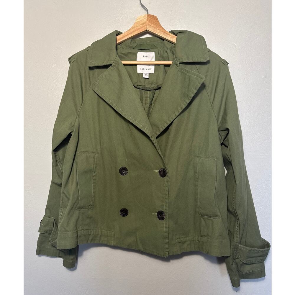 Women's Size M Free Assembly Army Green Cropped Trench Coat Light Spring Jacket